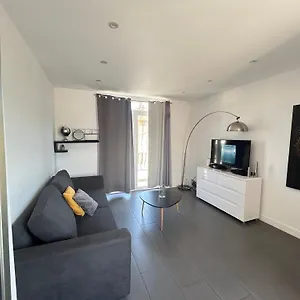 L'ensoleillee Maison Prive Apartment